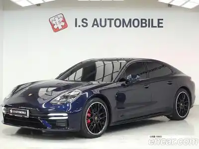 Porsche Panamera, 2021