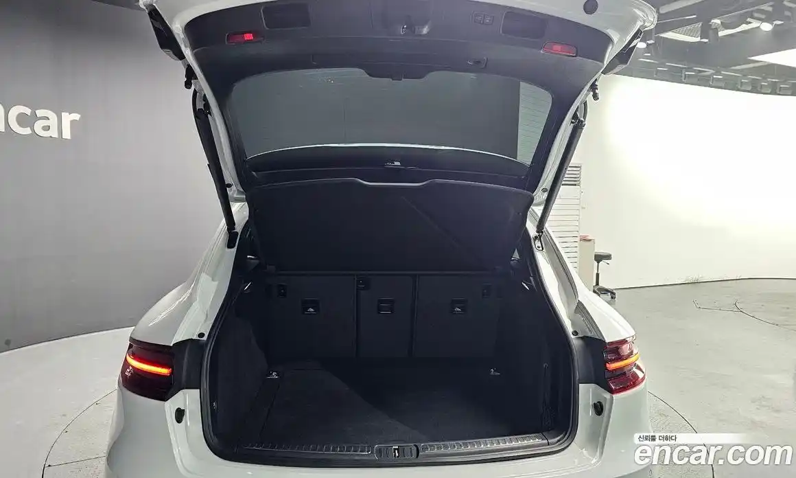 Porsche Macan 2018 3.0 Автомат в Москве № 165355, фото 3