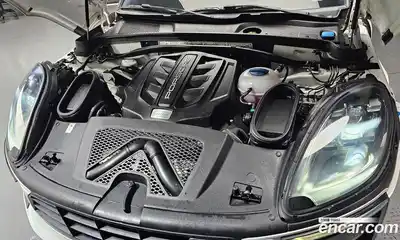 Porsche Macan 2018 3.0 Автомат в Москве № 165355, миниатюра 4