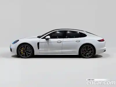 Porsche Panamera, 2019