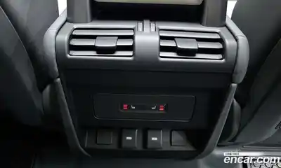 Land Rover Defender 2024 2.0 Автомат в Москве № 166016, миниатюра 12