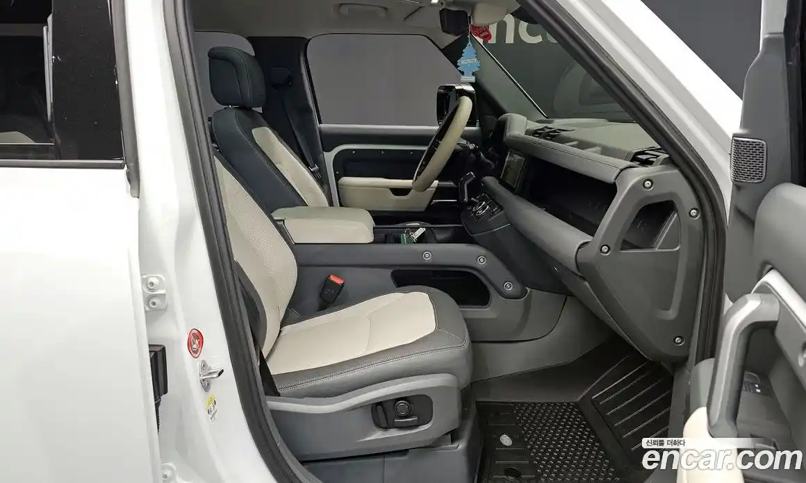 Land Rover Defender 2024 2.0 Автомат в Москве № 166016, фото 13