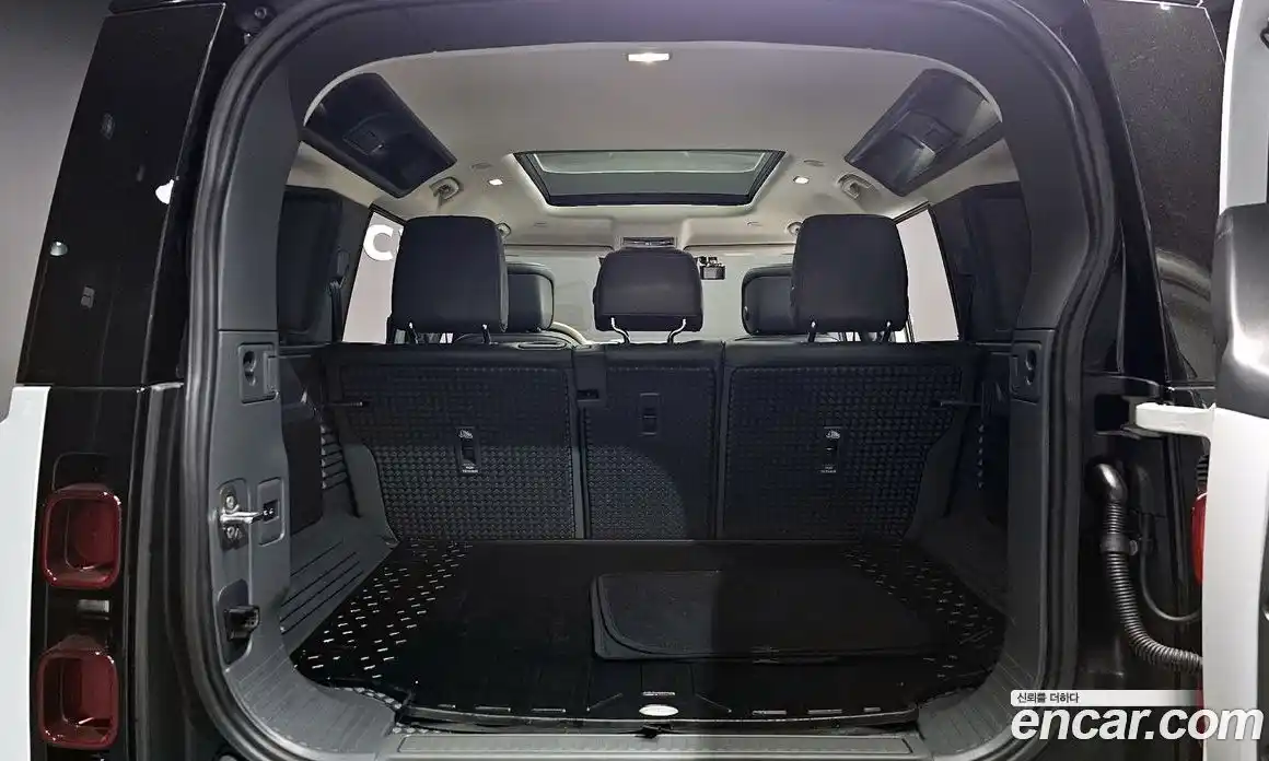 Land Rover Defender 2024 2.0 Автомат в Москве № 166016, фото 16