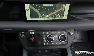 Land Rover Defender 2024 2.0 Автомат в Москве № 166016, миниатюра 8