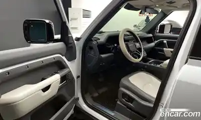 Land Rover Defender 2024 2.0 Автомат в Москве № 166016, миниатюра 10