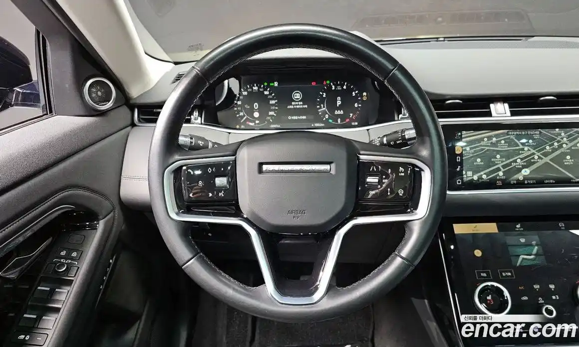 Land Rover Range-Rover Evoque 2021 2.0 Автомат в Москве № 166075, фото 1