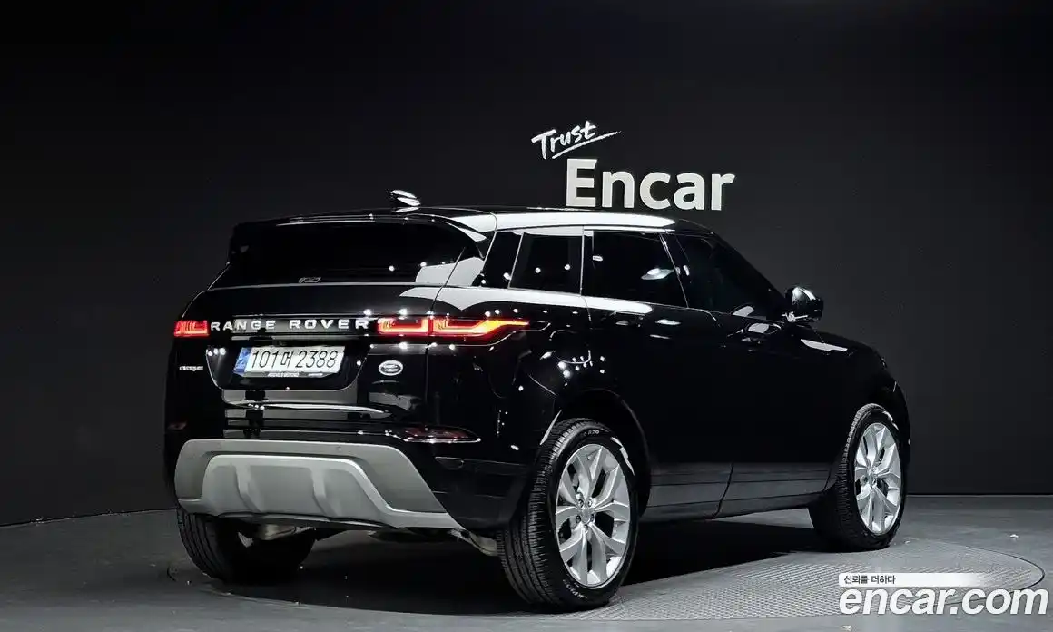 Land Rover Range-Rover Evoque 2021 2.0 Автомат в Москве № 166075, фото 16