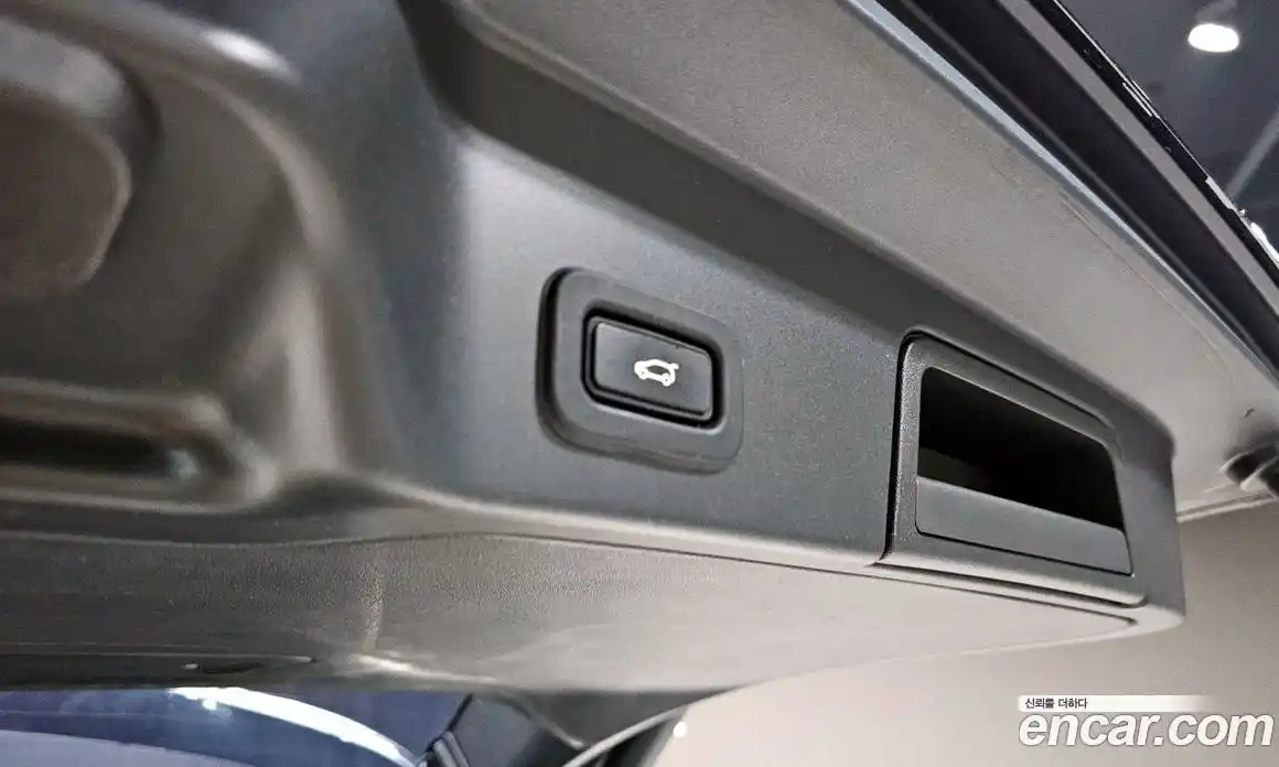 Land Rover Range-Rover Evoque 2021 2.0 Автомат в Москве № 166075, фото 19