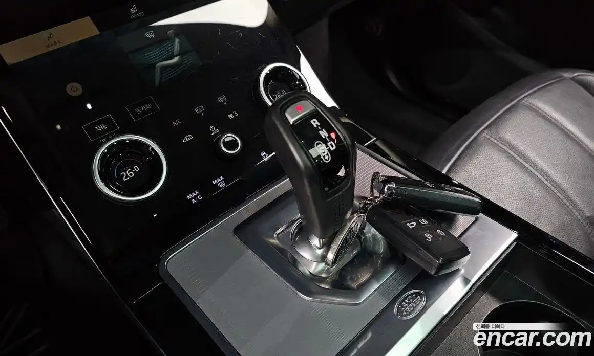 Land Rover Range-Rover Evoque 2021 2.0 Автомат в Москве № 166075, фото 20