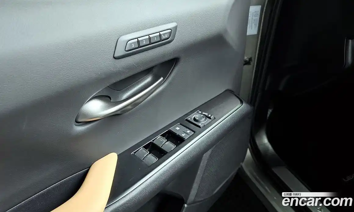 Lexus UX 2024 2.0 Автомат в Москве № 168017, фото 8