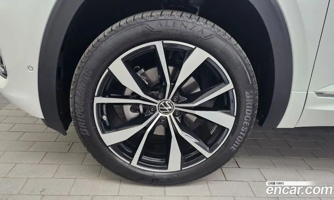 Volkswagen Atlas 2025 2.0 Автомат в Москве № 168363, фото 12