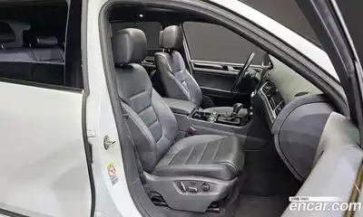 Volkswagen Touareg 2015 3.0 Автомат в Москве № 168821, миниатюра 12