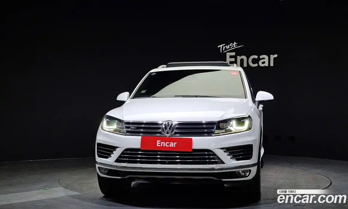 Volkswagen Touareg 2015 3.0 Автомат в Москве № 168821, фото 13