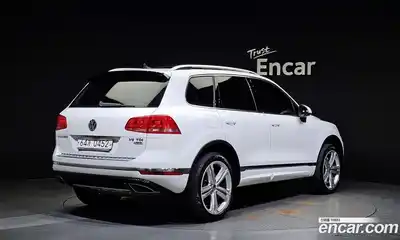 Volkswagen Touareg 2015 3.0 Автомат в Москве № 168821, миниатюра 3