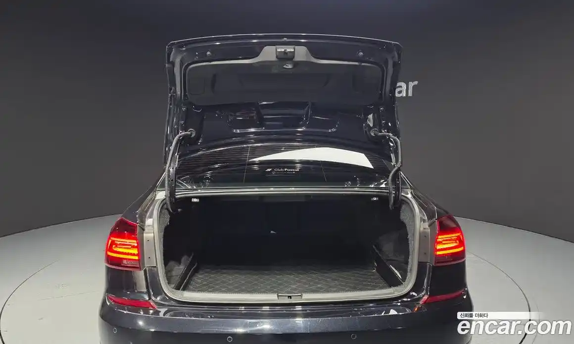 Volkswagen Passat 2018 2.0 Автомат в Москве № 168933, фото 16