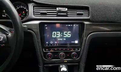 Volkswagen Passat 2018 2.0 Автомат в Москве № 168933, миниатюра 10