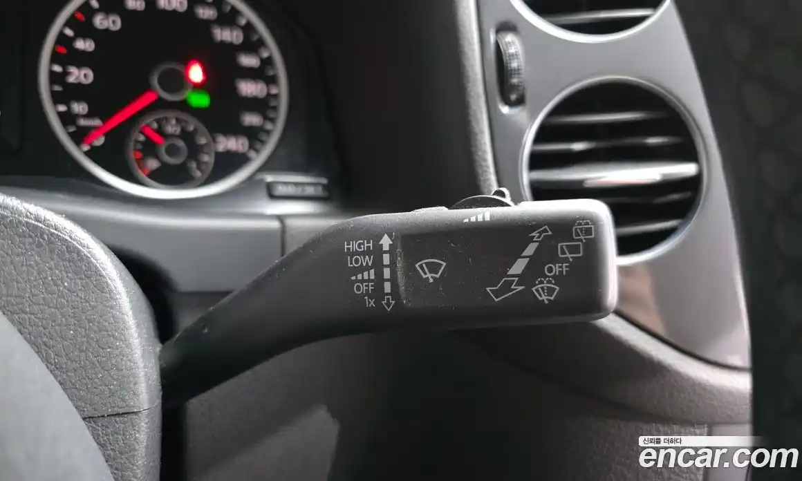 Volkswagen Tiguan 2014 2.0 Автомат в Москве № 169120, фото 18