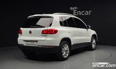 Volkswagen Tiguan 2014 2.0 Автомат в Москве № 169120, миниатюра 2