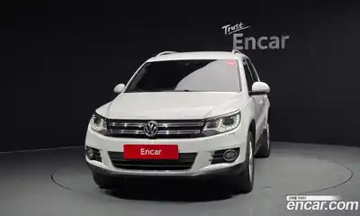 Volkswagen Tiguan 2014 2.0 Автомат в Москве № 169120, миниатюра 3