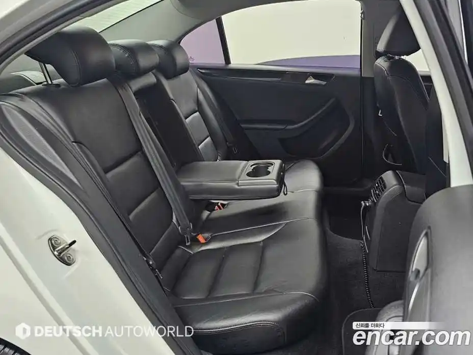 Volkswagen Jetta 2014 1.6 Автомат в Москве № 169307, фото 12