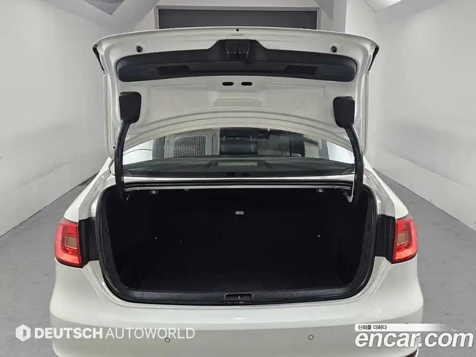 Volkswagen Jetta 2014 1.6 Автомат в Москве № 169307, фото 20