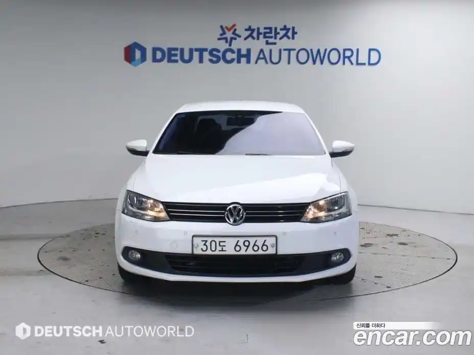 Volkswagen Jetta 2014 1.6 Автомат в Москве № 169307, фото 3