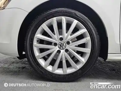 Volkswagen Jetta 2014 1.6 Автомат в Москве № 169307, миниатюра 5