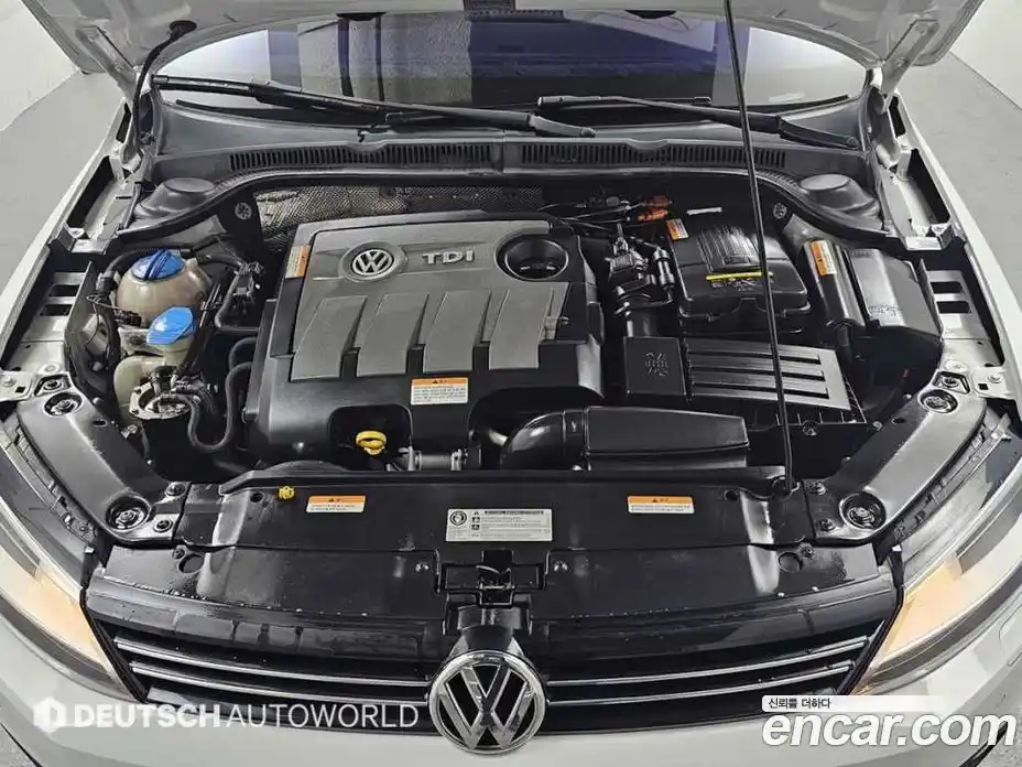 Volkswagen Jetta 2014 1.6 Автомат в Москве № 169307, фото 6