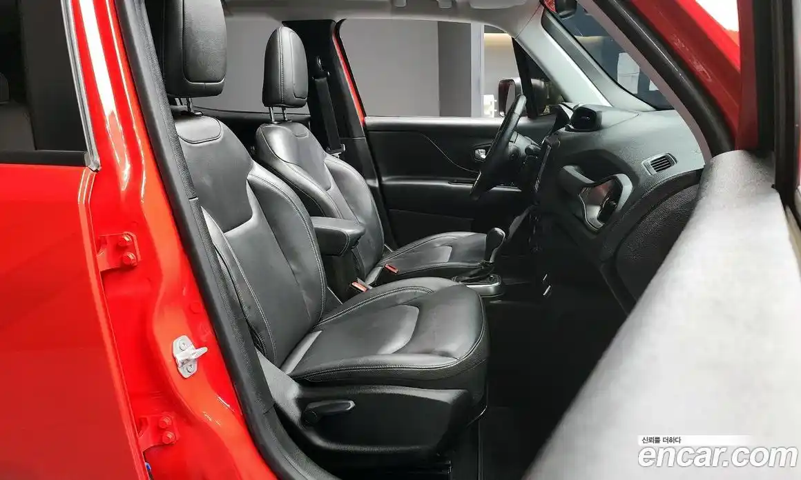 Jeep Renegade 2021 2.4 Автомат в Москве № 169655, фото 13