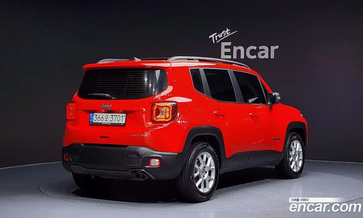 Jeep Renegade 2021 2.4 Автомат в Москве № 169655, фото 17