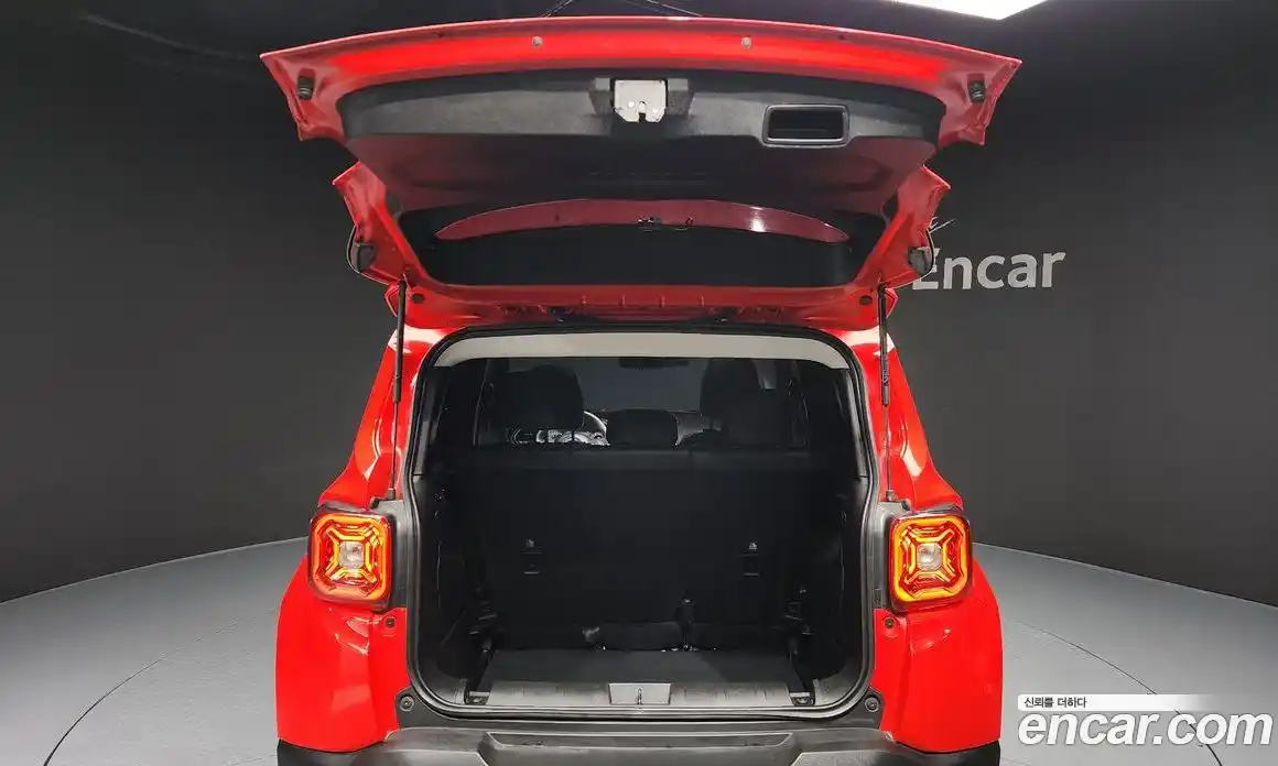 Jeep Renegade 2021 2.4 Автомат в Москве № 169655, фото 4