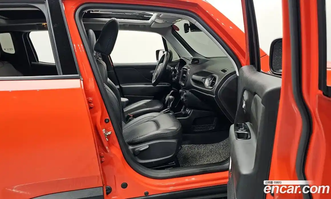 Jeep Renegade 2020 2.4 Автомат в Москве № 169710, фото 19