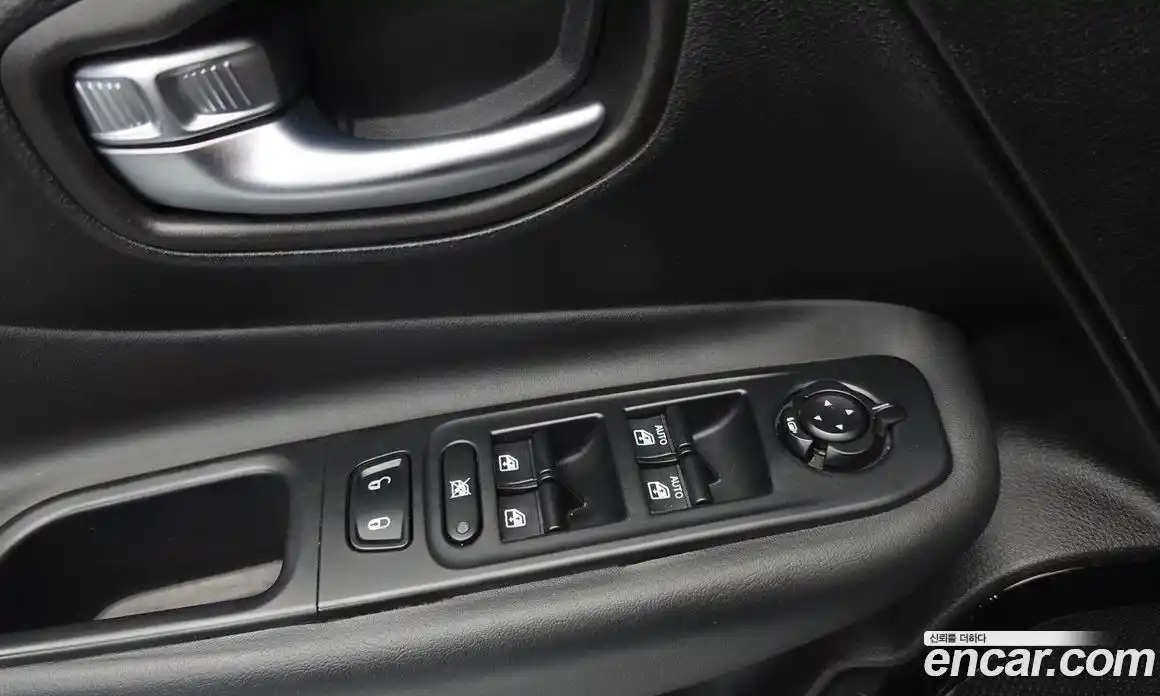 Jeep Renegade 2016 2.0 Автомат в Москве № 169891, фото 18