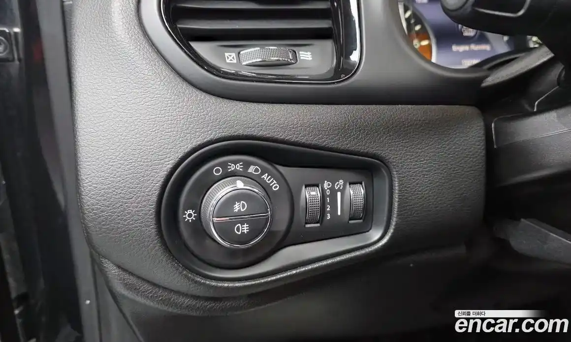 Jeep Renegade 2016 2.0 Автомат в Москве № 169891, фото 6