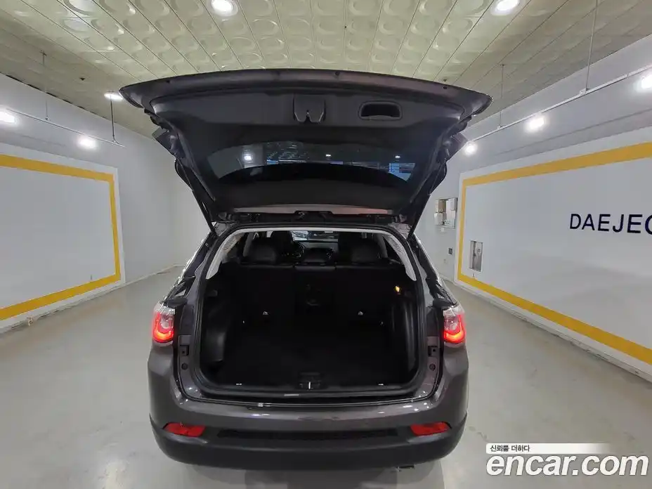 Jeep Compass 2020 2.4 Автомат в Москве № 170008, фото 19