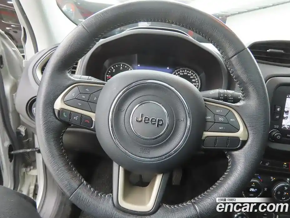 Jeep Renegade 2015 2.0 Автомат в Москве № 170039, фото 8
