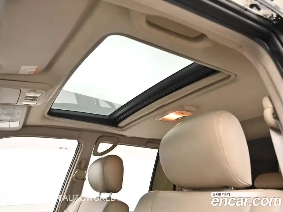 Toyota Land Cruiser 2000 4.7 Автомат в Москве № 170371, фото 19