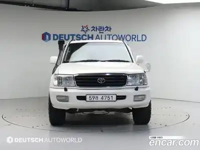 Toyota Land Cruiser 2000 4.7 Автомат в Москве № 170371, миниатюра 3