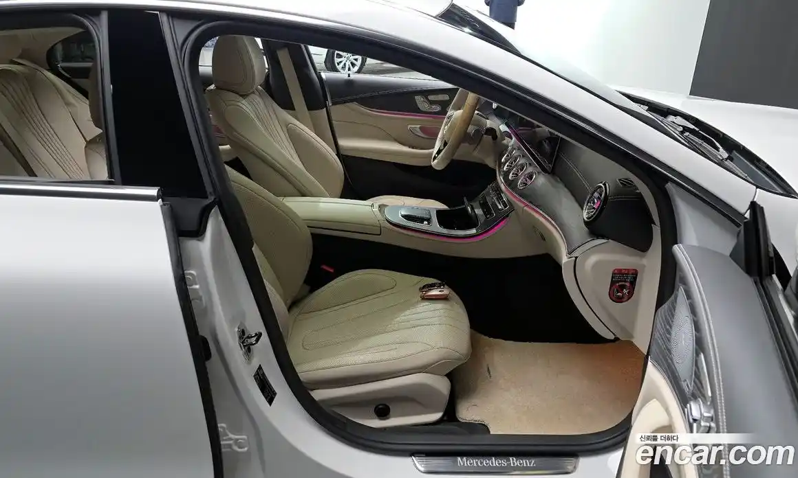 Mercedes-Benz CLS-Class 2023 3.0 Автомат в Москве № 178617, фото 11