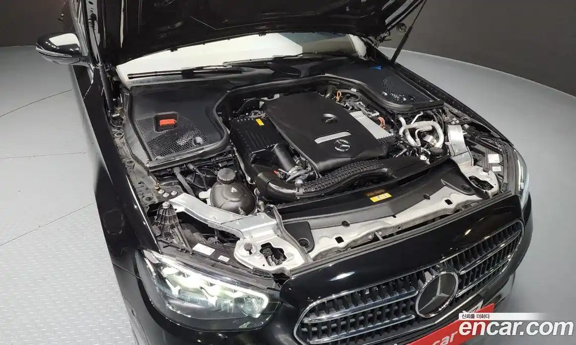 Mercedes-Benz E-Class 2023 2.0 Автомат в Москве № 179031, фото 12