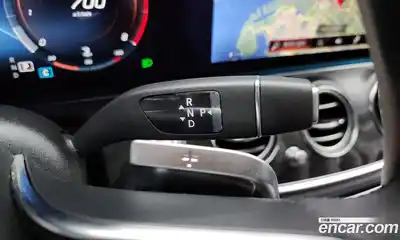 Mercedes-Benz E-Class 2023 2.0 Автомат в Москве № 179031, миниатюра 3