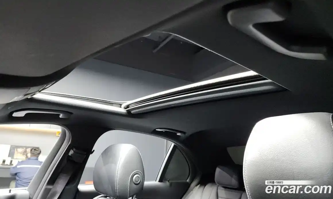 Mercedes-Benz E-Class 2023 2.0 Автомат в Москве № 179031, фото 4