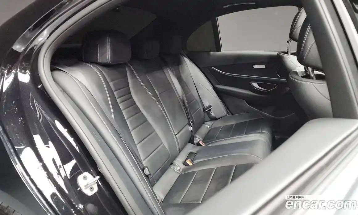 Mercedes-Benz E-Class 2023 2.0 Автомат в Москве № 179031, фото 8