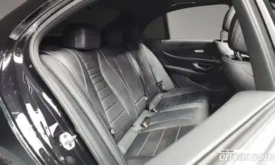 Mercedes-Benz E-Class 2023 2.0 Автомат в Москве № 179031, миниатюра 8