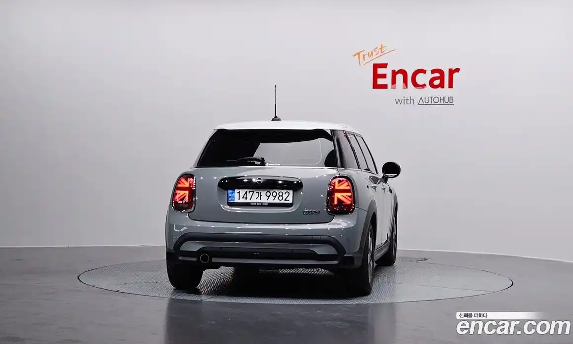 Mini Cooper 2023 1.5 Автомат в Москве № 182893, фото 12