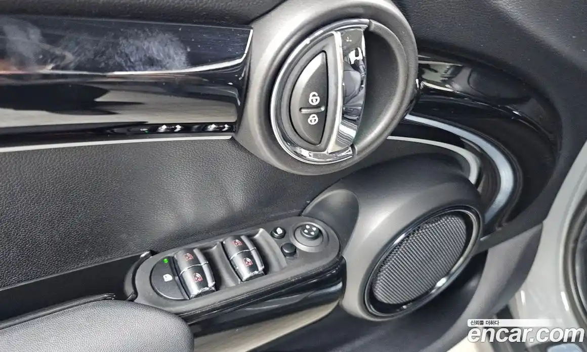 Mini Cooper 2023 1.5 Автомат в Москве № 182893, фото 10