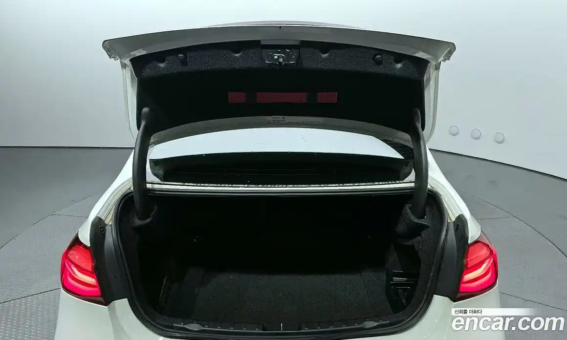 BMW 3-Series 2018 2.0 Автомат в Москве № 189252, фото 19