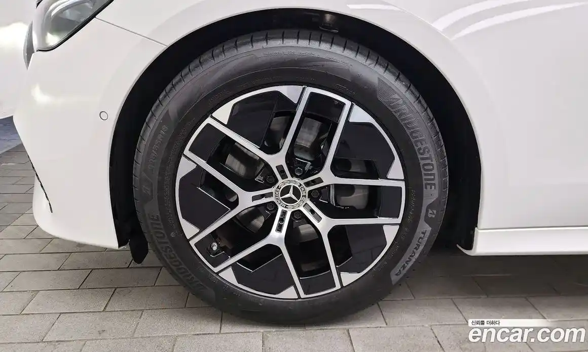 Mercedes-Benz E-Class 2025 2.0 Автомат в Москве № 193717, фото 5