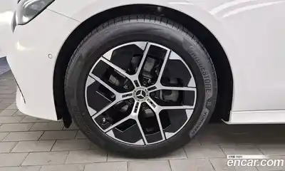 Mercedes-Benz E-Class 2025 2.0 Автомат в Москве № 193717, миниатюра 5