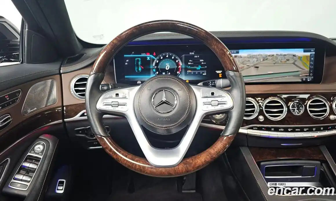 Mercedes-Benz S-Class 2018 4.0 Автомат в Москве № 194735, фото 13